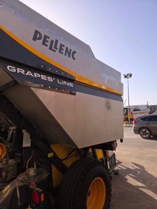 Vendimiadora Pellenc Grapes Line año 2019