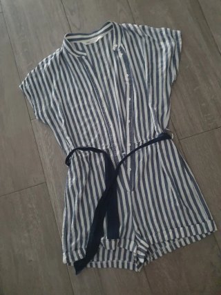 Mono corto Zara rayas azul y blanco