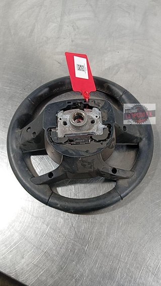 VOLANTE Hyundai i20 (BC3)(08.2020->)