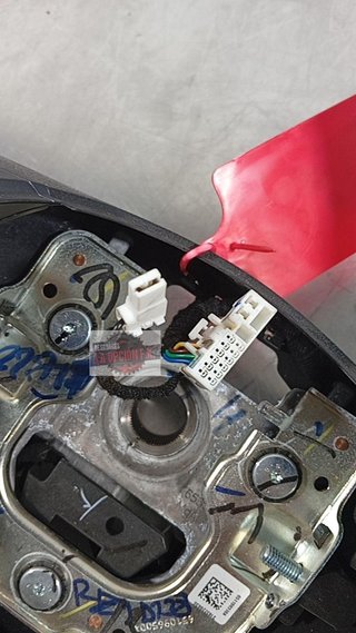 VOLANTE Hyundai i20 (BC3)(08.2020->)