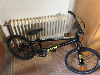 Bicicleta BMX GT Mach One 20 Pro