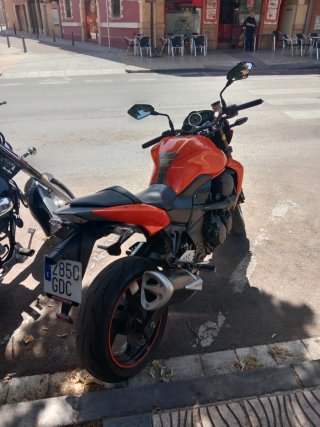 Suzuki Z750 2008 Naranja €2.890