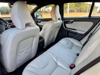 Volvo V60 2015