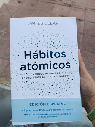 libro Hábitos atómicos edición especial