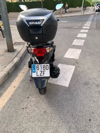 SYM Symphony 125 Scooter Automática Negra