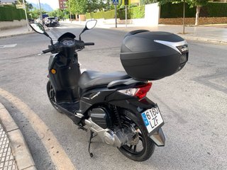 SYM Symphony 125 Scooter Automática Negra