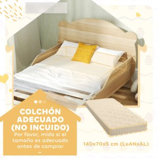 Cama infantil de madera clara