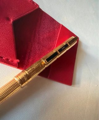 Penna Yves Saint Laurent Oro con Custodia Rossa