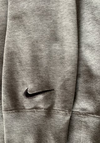 Nike Hoodie Embroidered logo Streetwear - Size XL