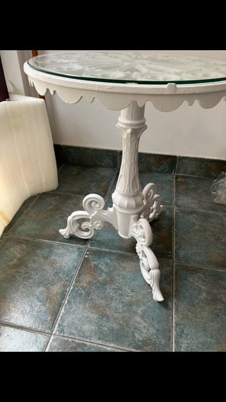 OPOR PRECIOSA MESA!!! 65€ CALIDAD.  BASE CRISTAL