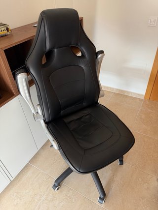 Silla de oficina piel negra