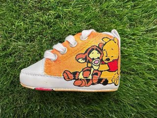 Zapatillas personalizadas para bebe, hechas a mano