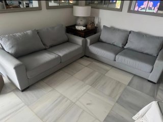 Sofá 2 plazas gris tela. 90×180.
