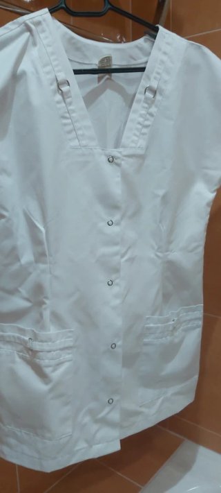 Bata blanca estética