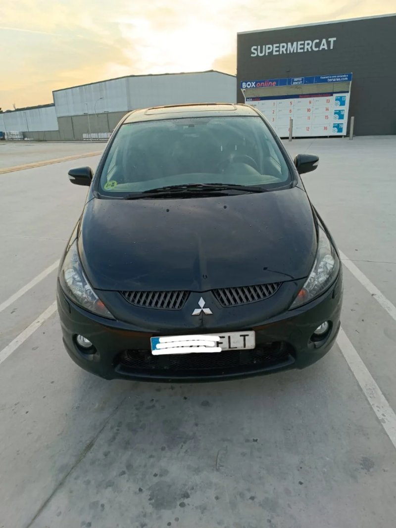 Mitsubishi Grandis 2007 - foto 1