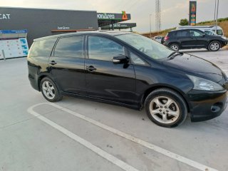 Mitsubishi Grandis 2007