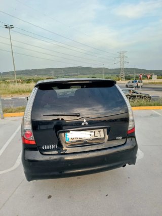 Mitsubishi Grandis 2007