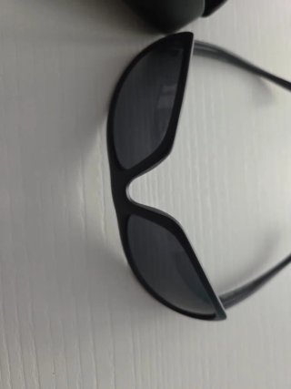 Gafas de sol negras