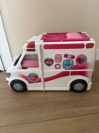 Ambulancia Barbie Rosa y Blanca