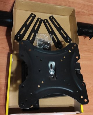 SOPORTE TV HASTA 46" EXTENSIBLE A ESTRENAR