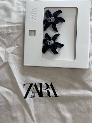 Pendientes Zara Flor Negra Calavera