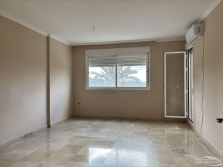 Piso en alquiler en Lucena