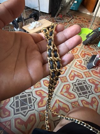 Bolso Negro Piel y Terciopelo Dorado