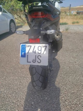 Honda X-ADV 2020 Negra y Blanca
