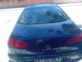 Peugeot 607 2002