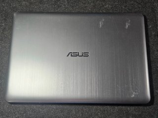 Ordenador portátil Asus E403S