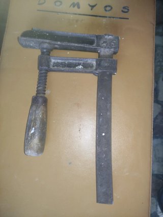 Sargento antiguo de carpintero