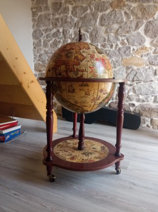 Mueble Bar Globo Terráqueo Madera