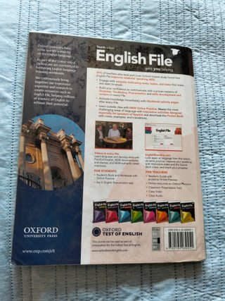 Libro English File B2.2