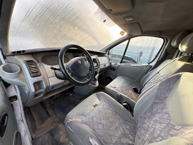 C1128 DESPIECE COMPLETO RENAULT TRAFIC 2003 1.9DCI