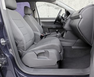 TOURAN SPORT 2.0 TDI 136 CV * 1 DUEÑO Y NACIONAL *