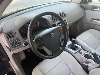 Volvo V50 1.8. Transferencia Gestoria y Garantia.