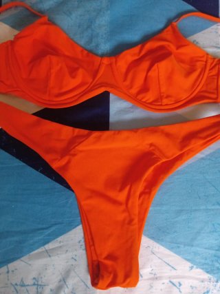 Bikini naranja mujer