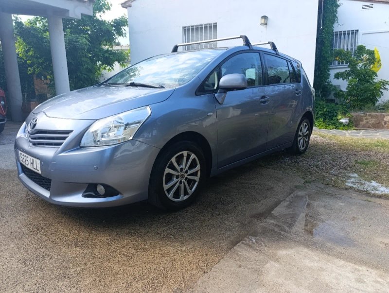 Toyota Verso 2012 - foto 1