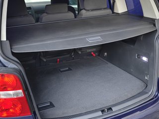 TOURAN SPORT 2.0 TDI 136 CV * 1 DUEÑO Y NACIONAL *