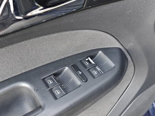 TOURAN SPORT 2.0 TDI 136 CV * 1 DUEÑO Y NACIONAL *