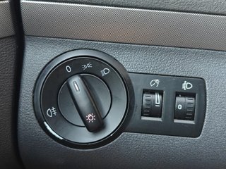 TOURAN SPORT 2.0 TDI 136 CV * 1 DUEÑO Y NACIONAL *