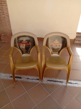 2 Sillas Exterior Plástico Doradas