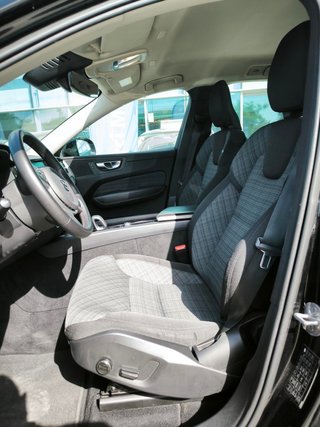 Volvo XC60 2.0 B4 D Core Auto