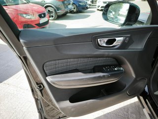 Volvo XC60 2.0 B4 D Core Auto