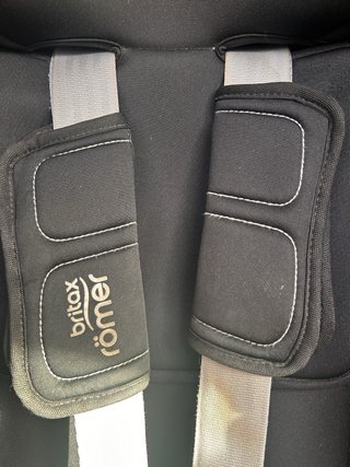 Britax Römer Dualfix i-Size + Funda Regalo