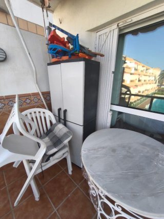 ¡LIQUIDACIÓN MUEBLES! Lote casa o piso alquiler