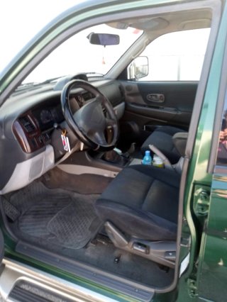 Mitsubishi Montero 2004