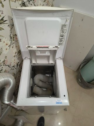 Secadora poco uso, urge venta
