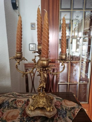 Reloj y candelabros bronce años 50