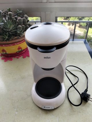 Cafetera Braun Blanca